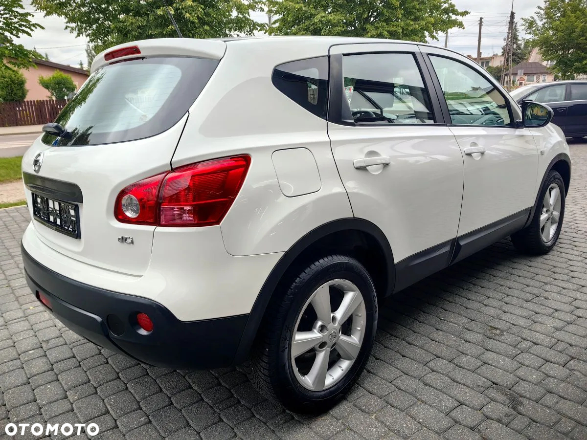 Nissan Qashqai 2.0 dCi Visia - 4