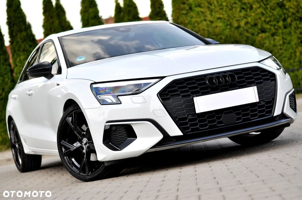 Audi A3 Limousine 35 TFSI S tronic S line - 4