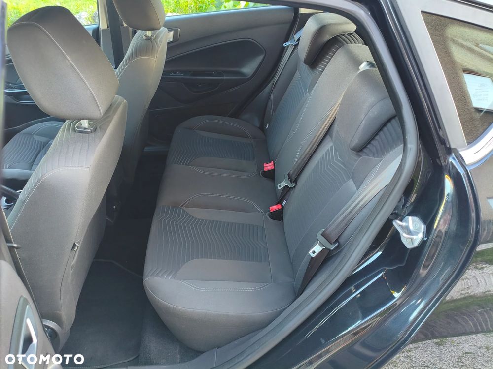 Ford Fiesta - 8
