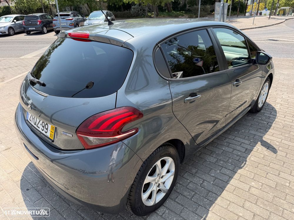 Peugeot 208 1.2 PureTech Active - 8
