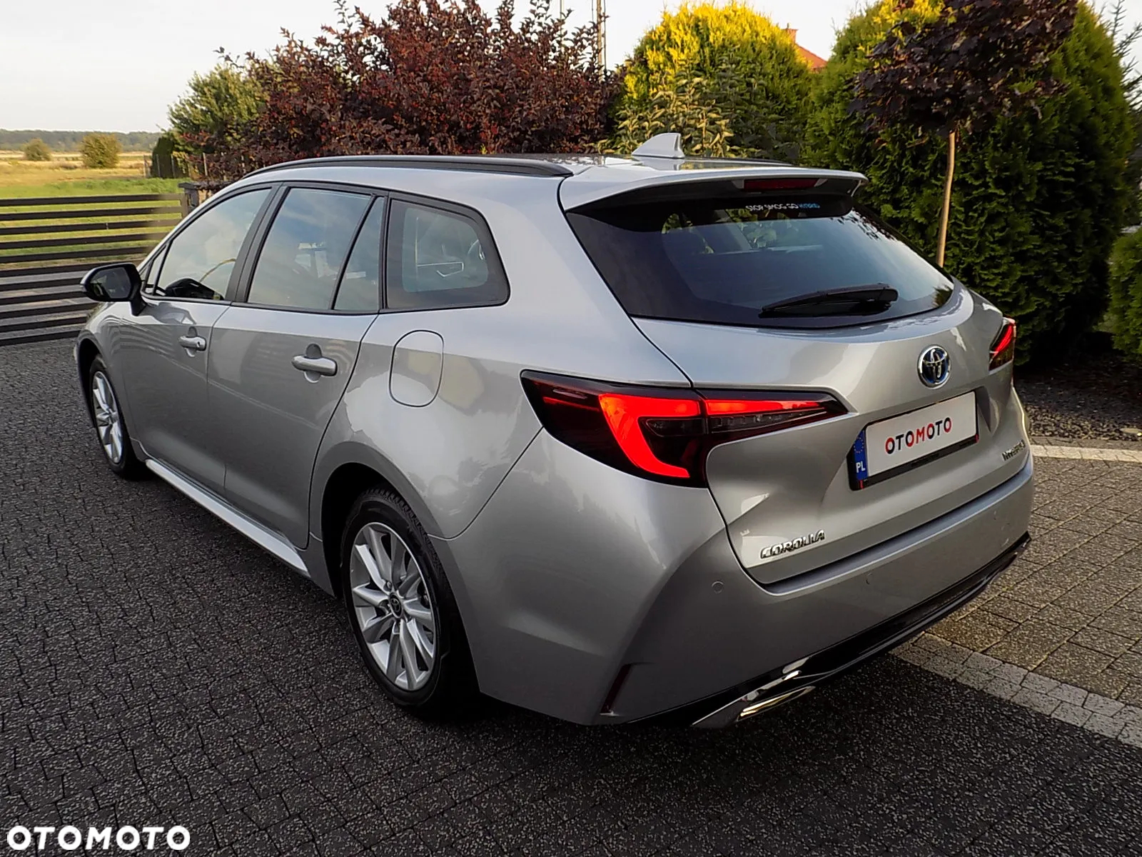 Toyota Corolla - 12