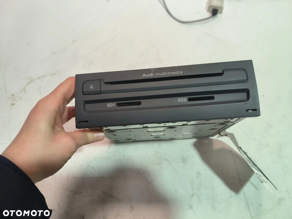 Stacja multimedialna GPS / CD / DVD  4H0035664B  AUDI A8 D4 - 1