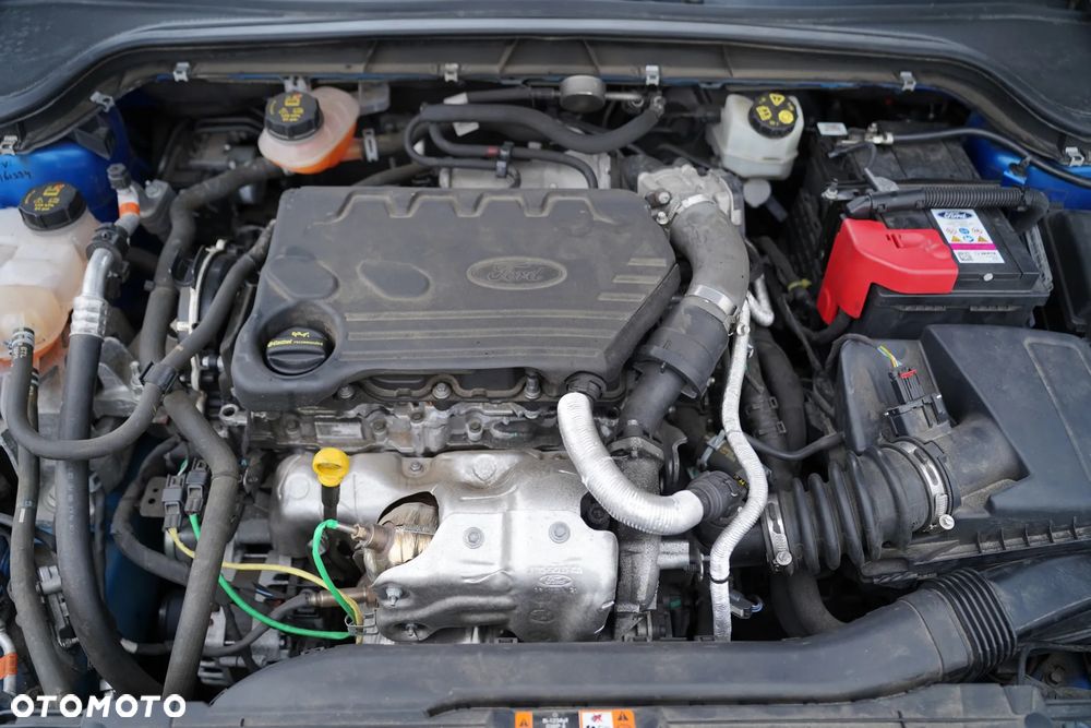 Ford Focus 1.5 EcoBlue Start-Stopp-System ST-LINE - 38