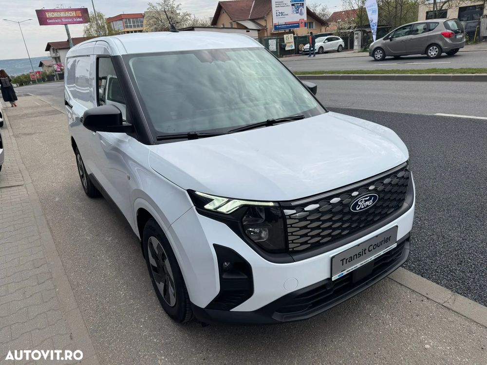 Ford TRANSIT COURIER EV - 6