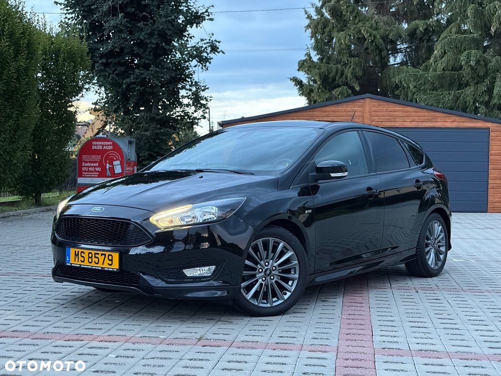 Ford Focus 1.0 EcoBoost Start-Stopp-System ST-LINE DESIGN - 4