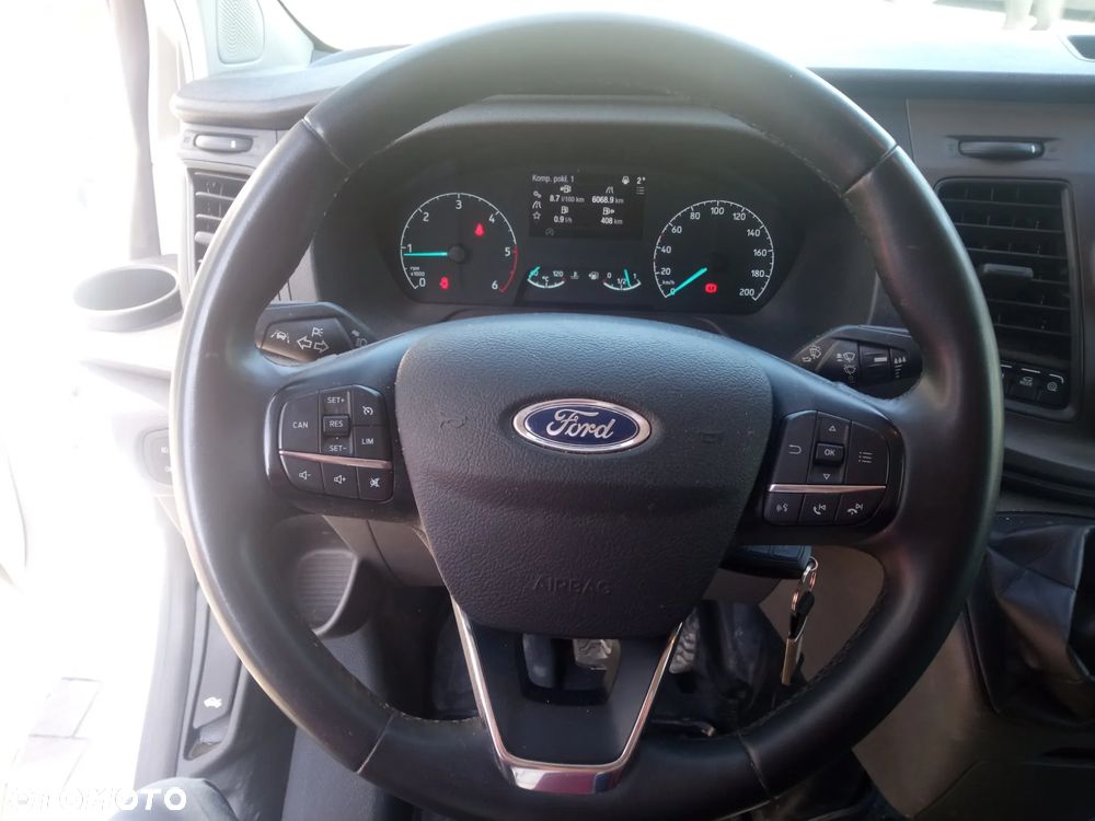 Ford Transit Custom - 10