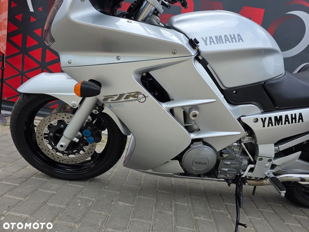 Yamaha FJR - 11
