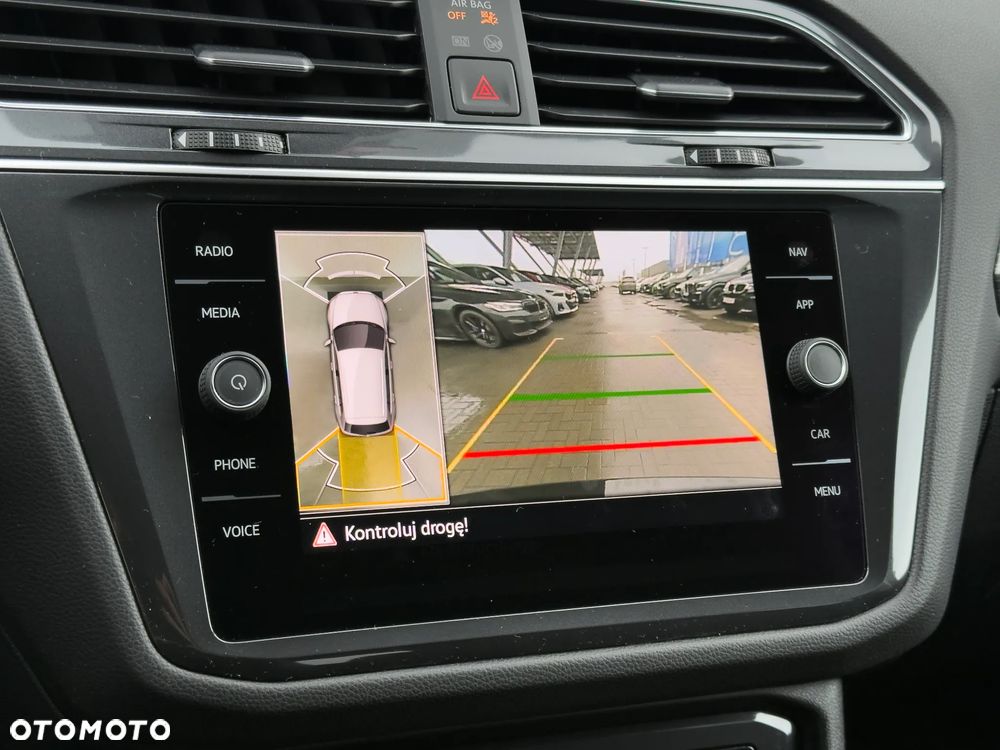 Volkswagen Tiguan Allspace 2.0 TDI 4Mot Elegance DSG - 35