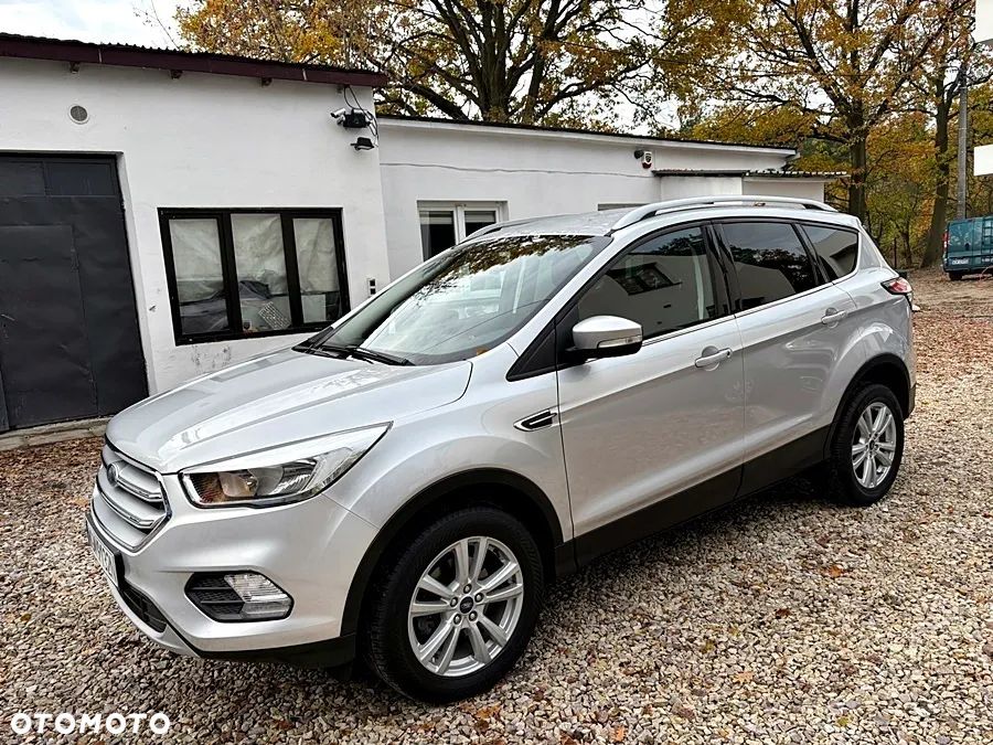 Ford Kuga 1.5 EcoBoost 2x4 Business Edition - 1