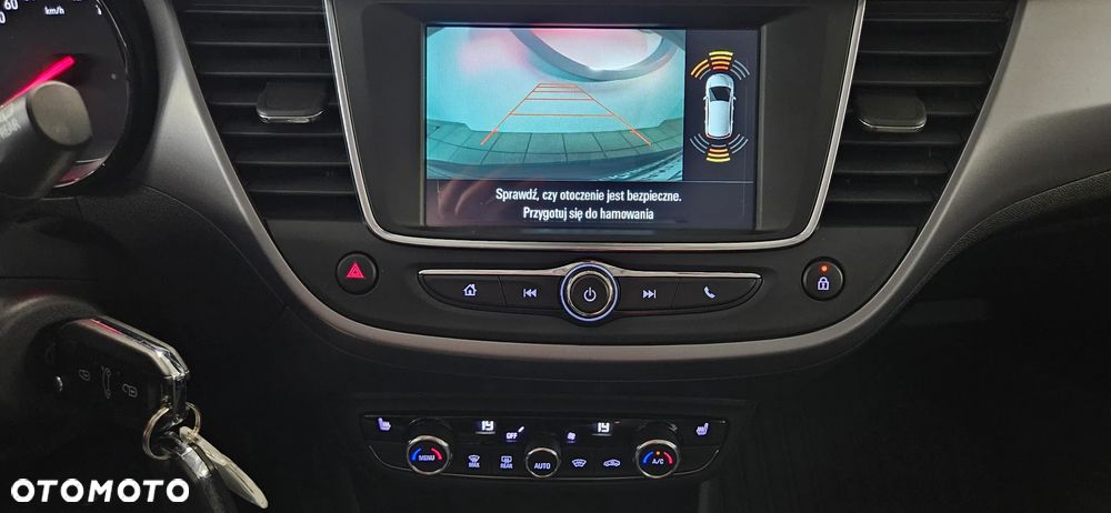 Opel Crossland X 1.2 T Enjoy S&S - 10
