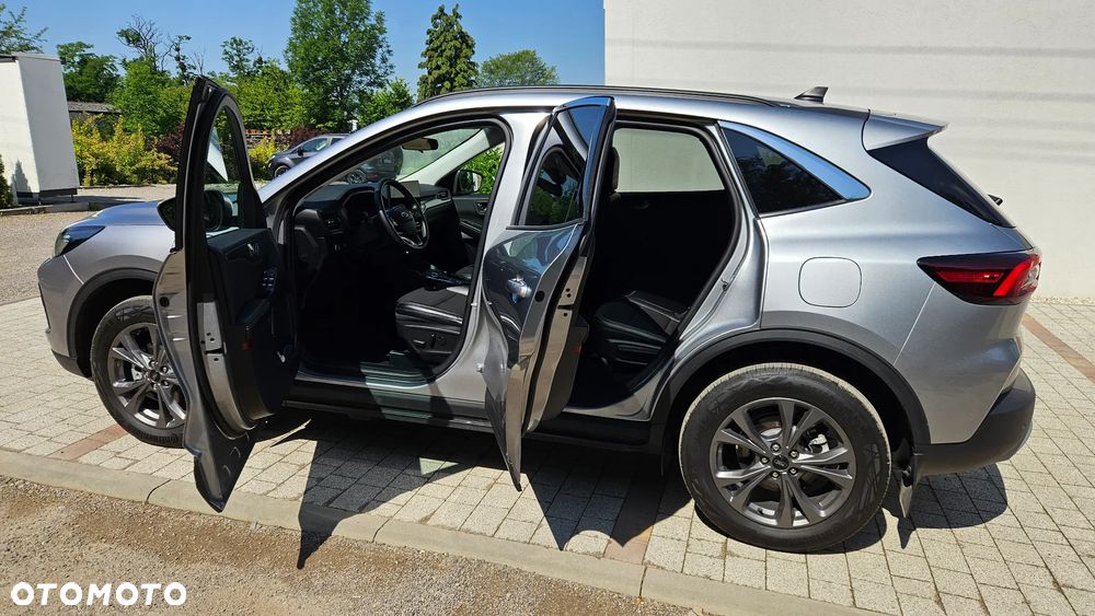 Ford Kuga - 9
