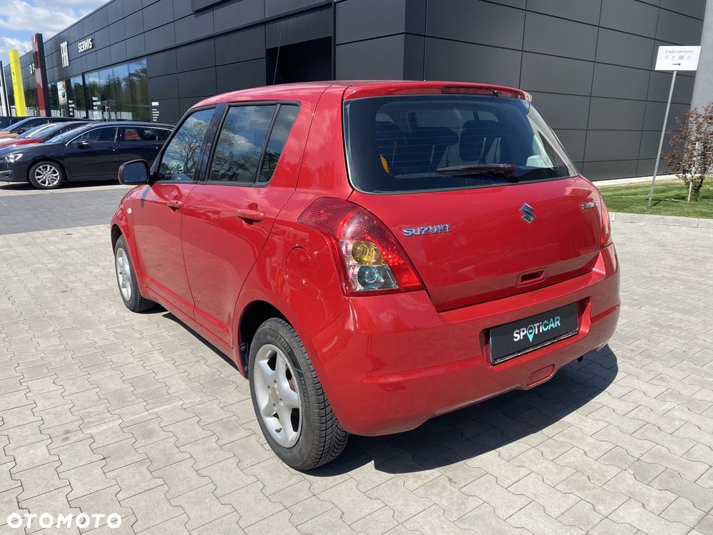 Suzuki Swift 1.3 Club - 5