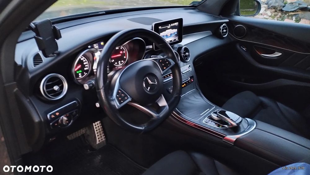 Mercedes-Benz GLC 220 d 4Matic 9G-TRONIC AMG Line - 14