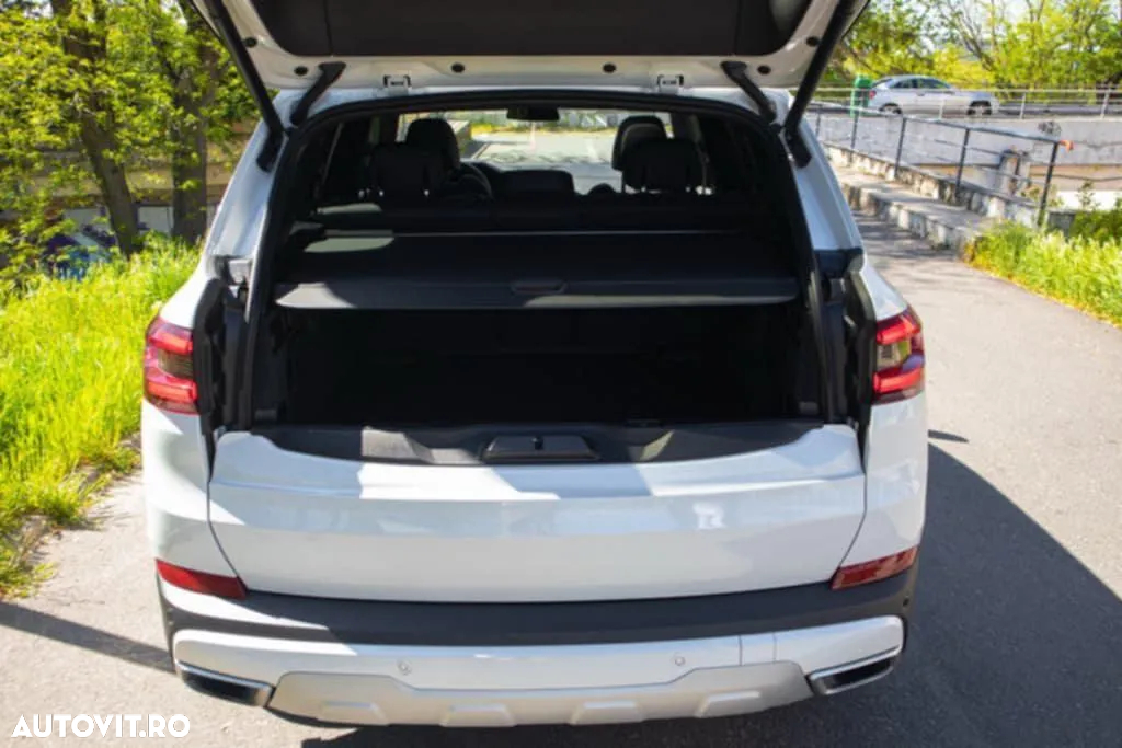 BMW X5 xDrive40i - 12