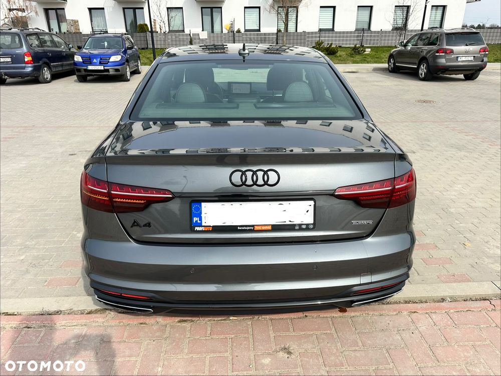 Audi A4 Limousine - 3