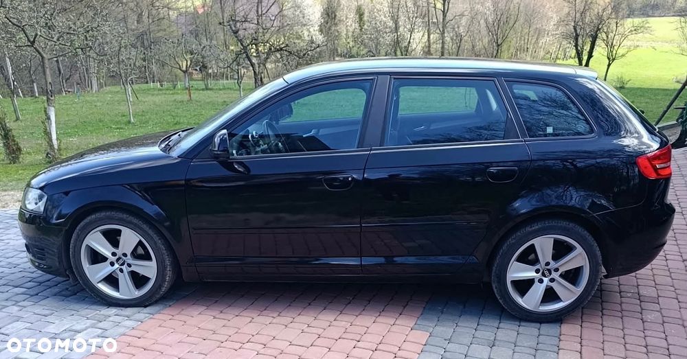 Audi A3 Sportback - 4