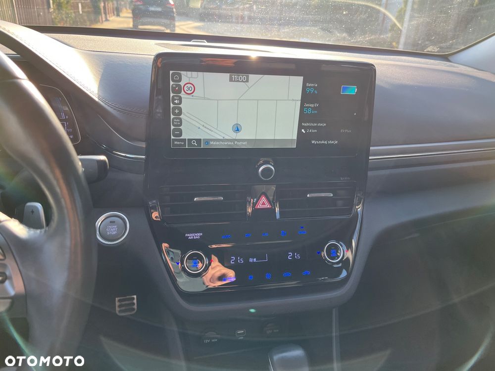 Hyundai IONIQ Hybrid Premium - 17