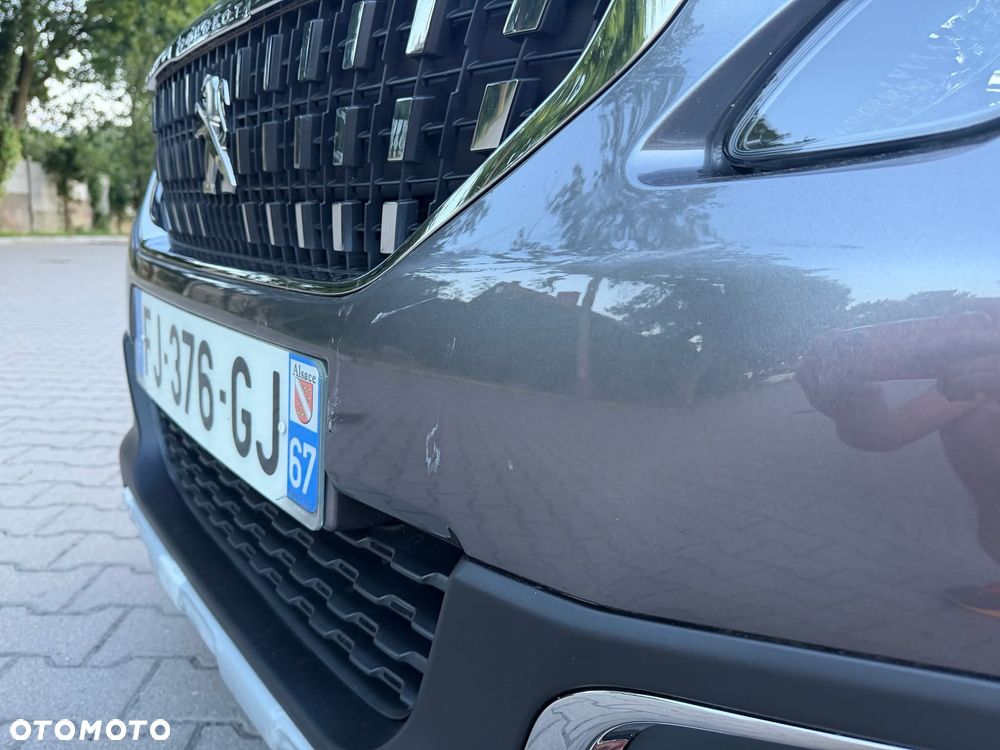 Peugeot 2008 1.2 PureTech Allure S&S EAT8 - 21
