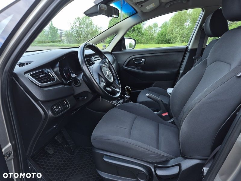 Kia Carens 1.7 CRDi L 7os - 11