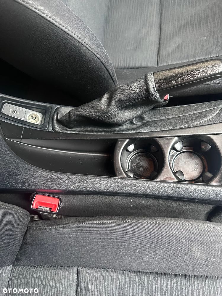 BMW Seria 1 118d - 18