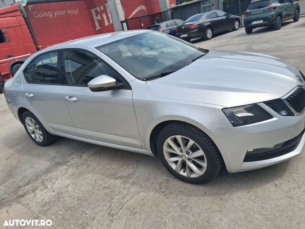 Skoda Octavia 1.6 TDI Active - 1