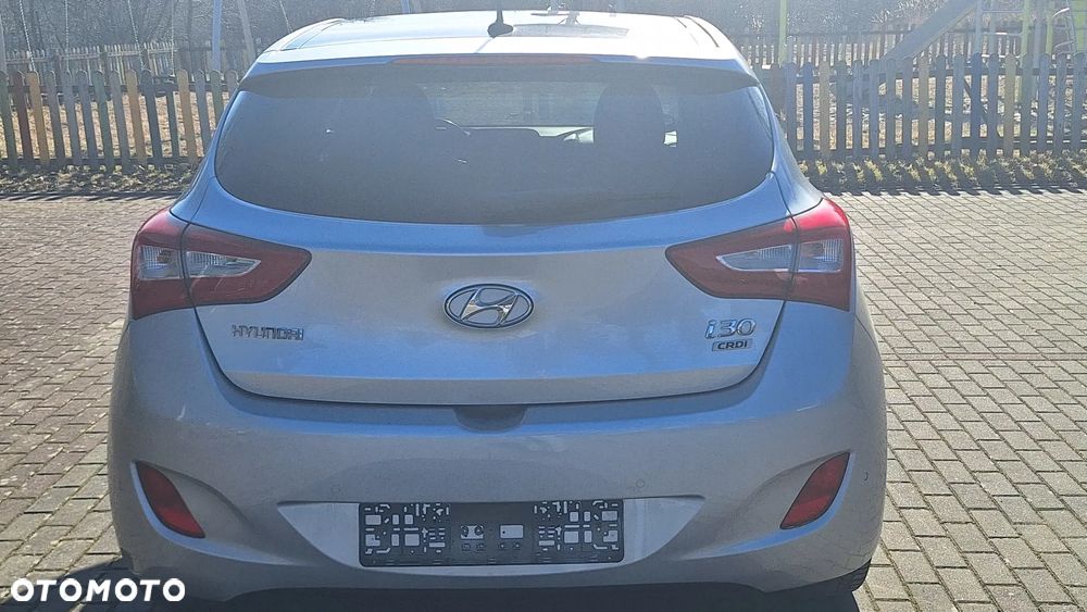 Hyundai i30 blue 1.6 CRDi Premium - 9
