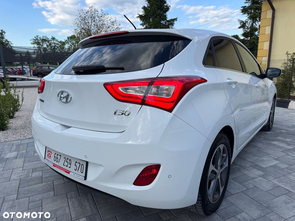 Hyundai i30 1.4 Premium - 17
