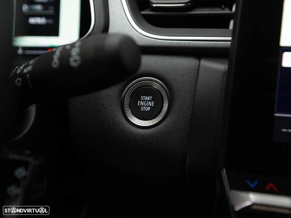 Renault Captur 1.3 TCe Techno EDC - 17