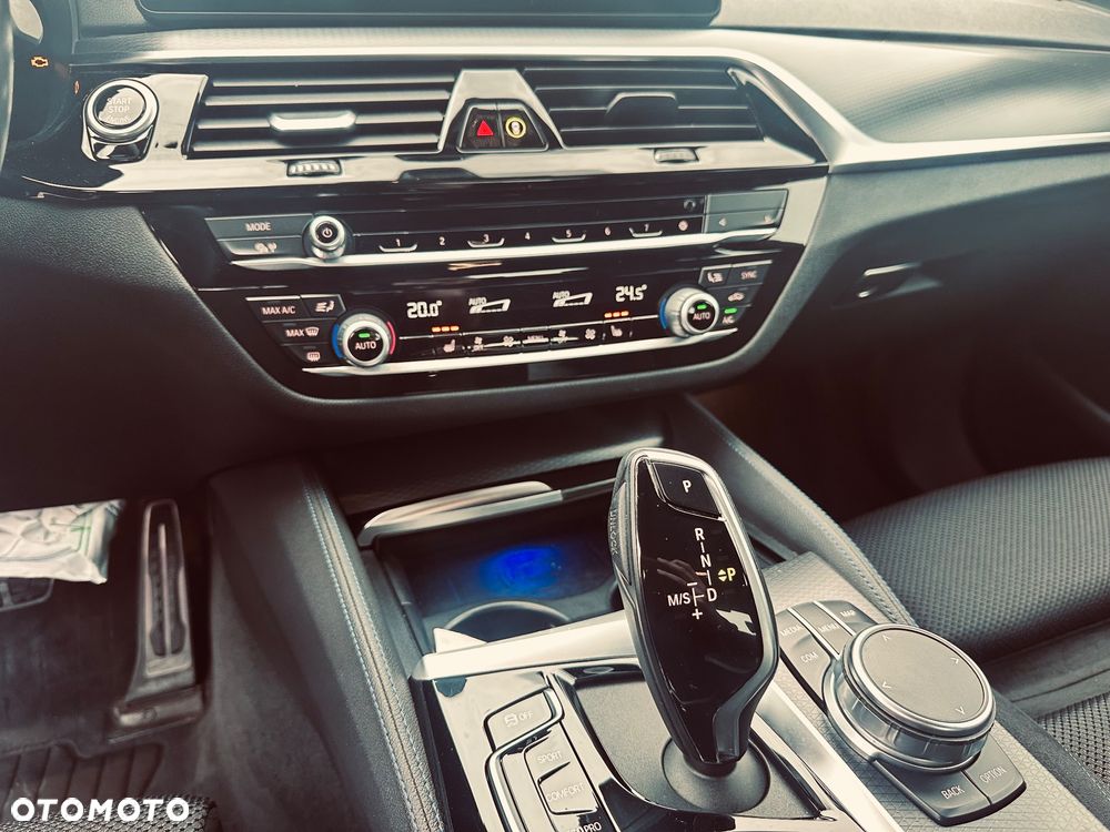 BMW Seria 5 520d xDrive mHEV M Sport sport - 25