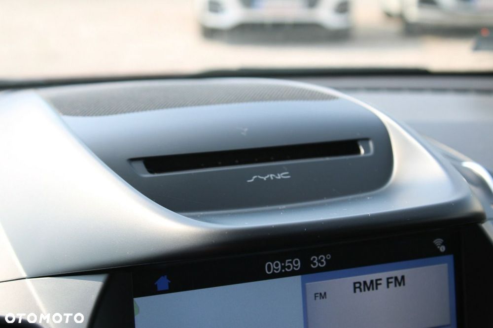 Ford Kuga - 30