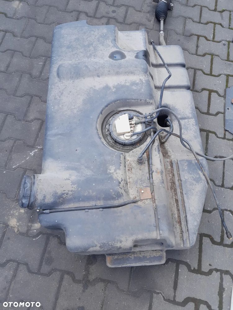 Zbiornik paliwa Renault Mascott 3.0 DCI - 1