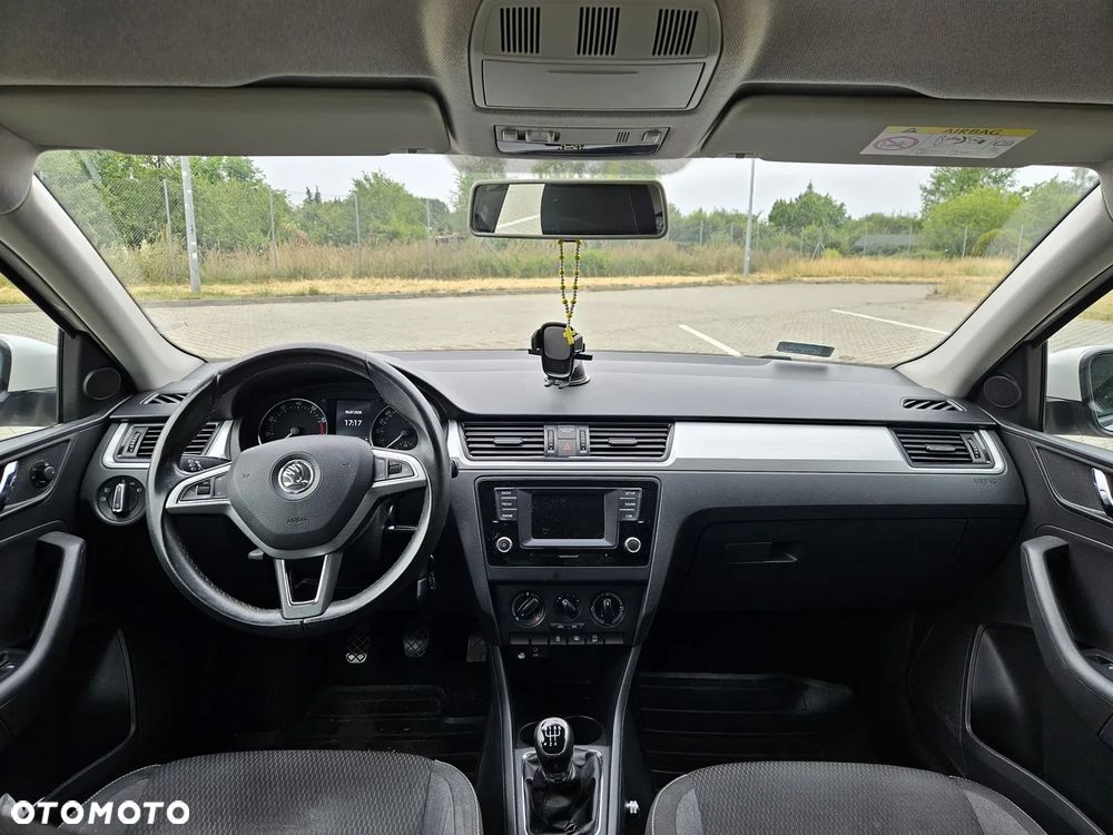 Skoda RAPID 1.2 TSI Ambition - 7