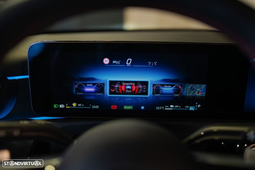 Mercedes-Benz A 250 e 8G-DCT AMG Line - 34