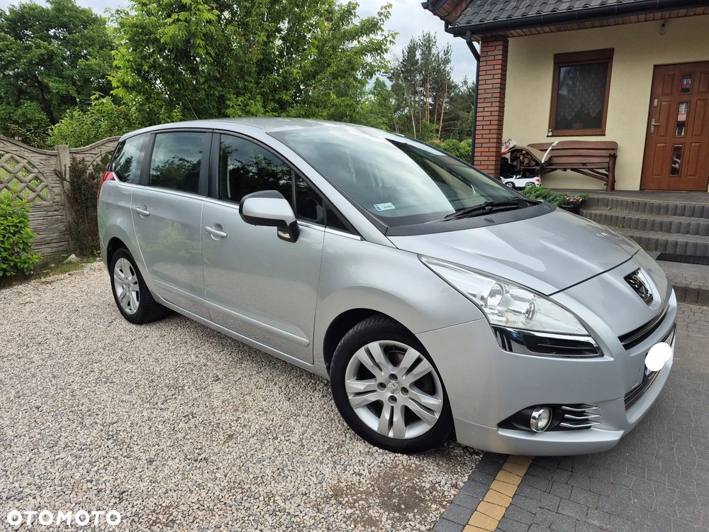Peugeot 5008 HDI FAP 150 Family Plus - 16