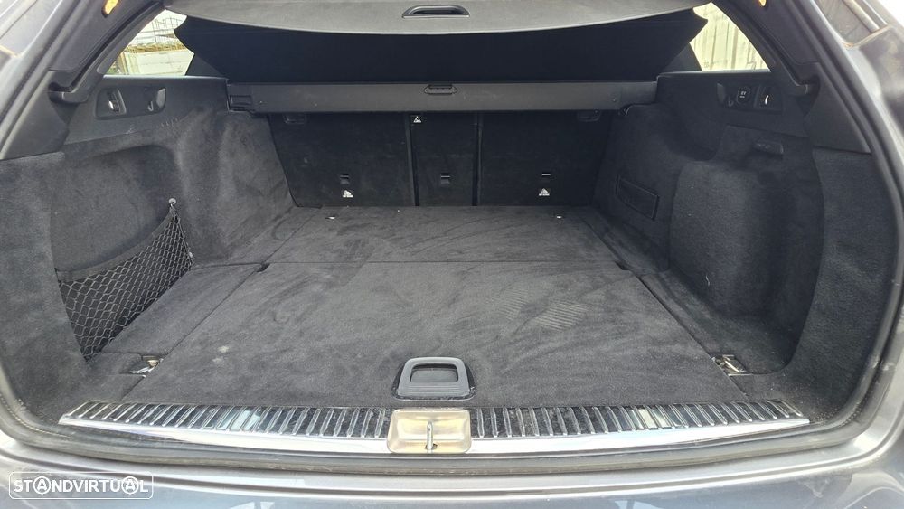 Mercedes-Benz E 220 d AMG Line - 37