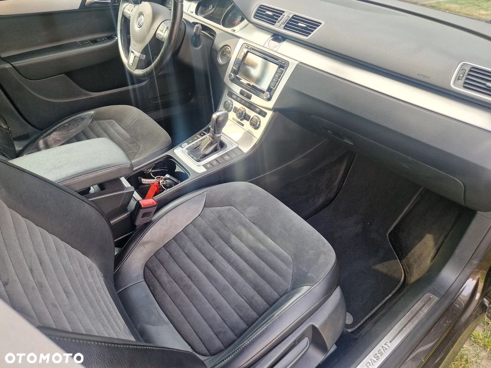 Volkswagen Passat 2.0 Blue TDI DSG SCR Highline - 8