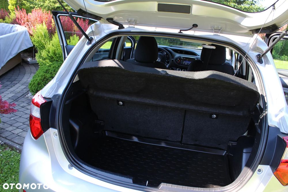 Toyota Yaris 1.0 VVT-i Comfort mit Design-Paket - 20