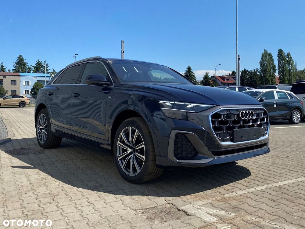 Audi Q8 - 7