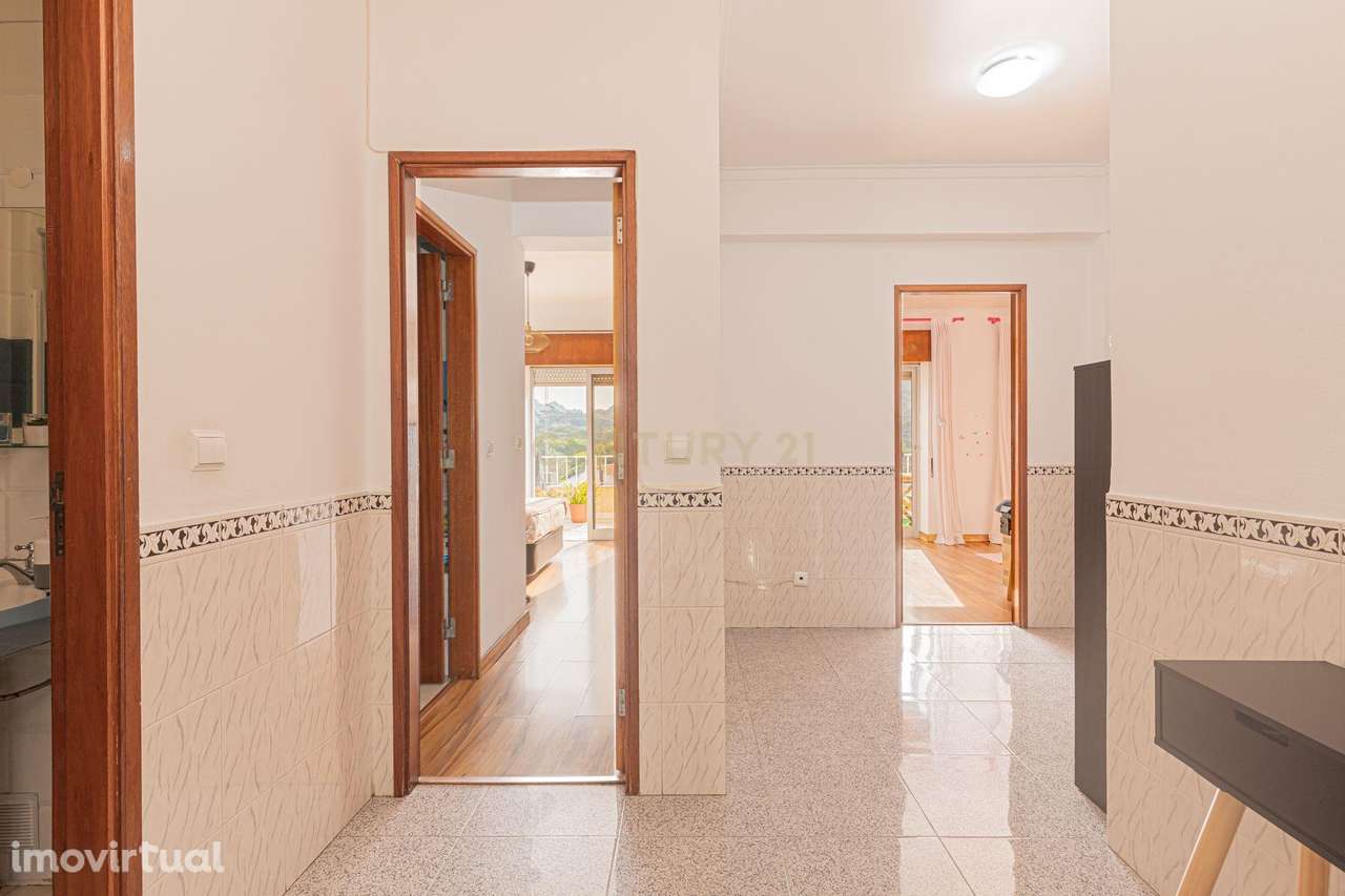 Apartamento T3 na Vila da Trafaria - Grande imagem: 3/25