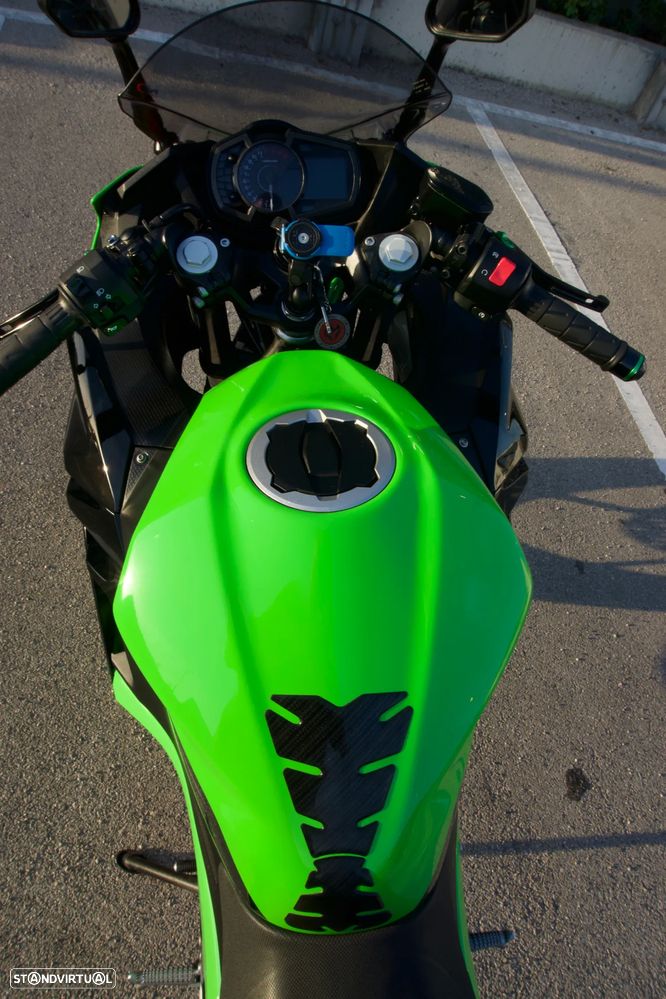 Kawasaki Ninja KRT - 29