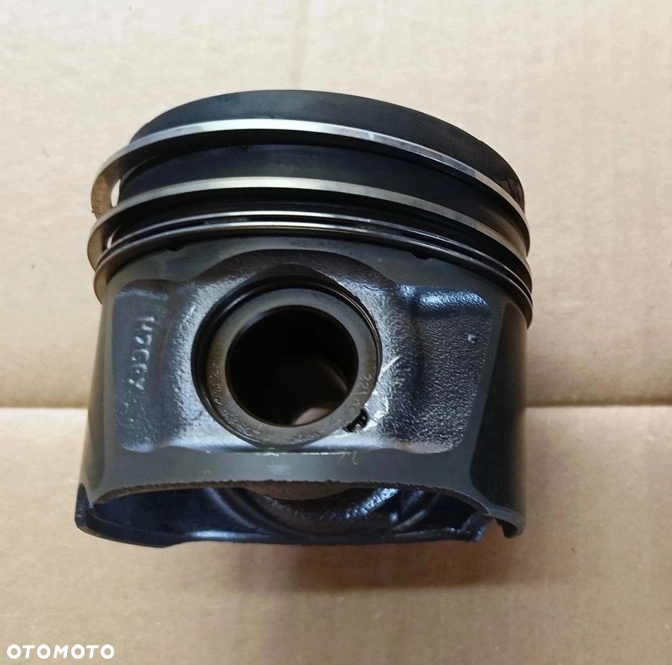 Discovery III tłok 2,7TD V6 Land Rover