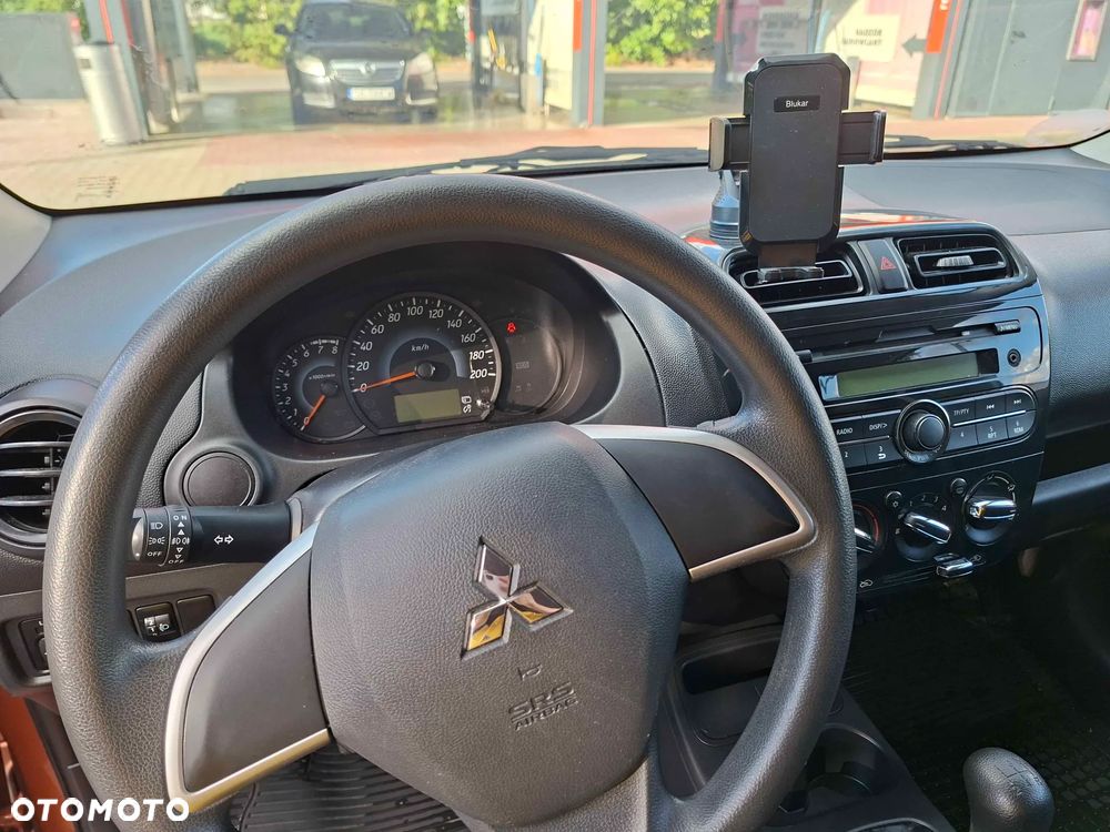 Mitsubishi Space Star - 12
