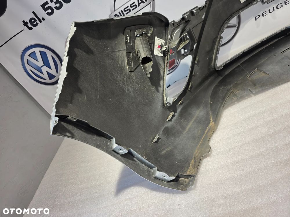 OPEL ZAFIRA C 11- ZDERZAK PRZEDNI PRZÓD NA SPRYSKI + 4xPDC KOLOR SREBRNY METALIK NR 13300485 NR AUKCJI NZ2154 - 25