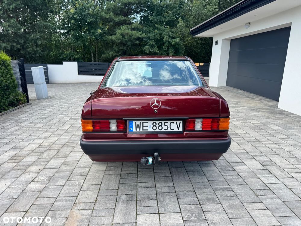 Mercedes-Benz W201 (190) - 15