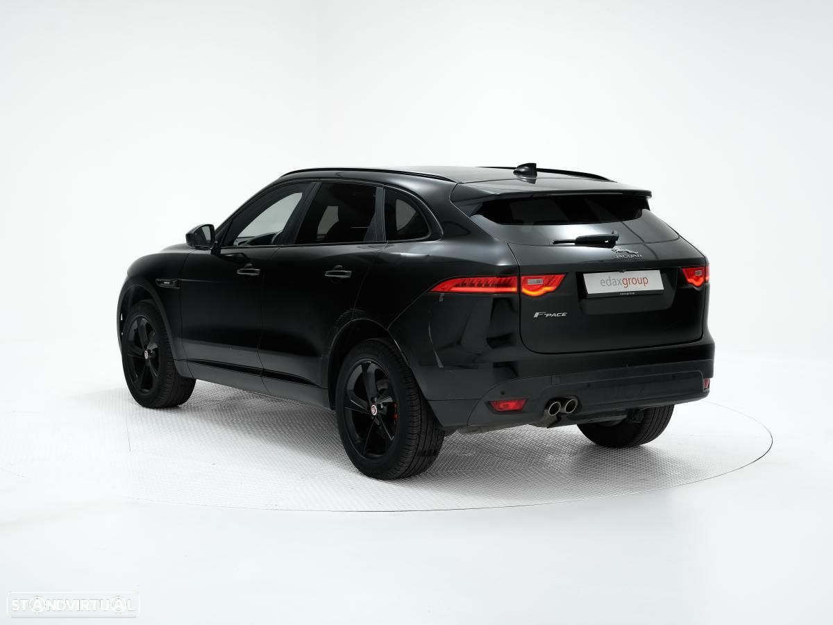 Jaguar F-Pace - 4