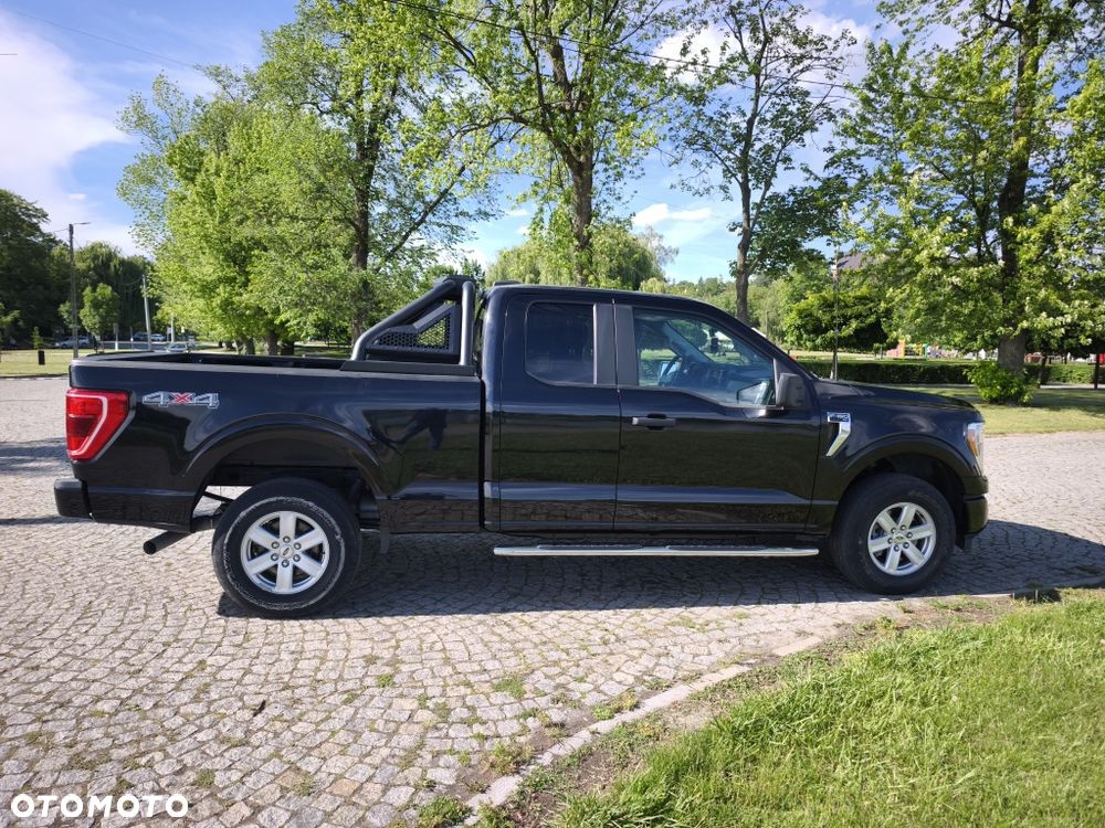 Ford F150 - 4