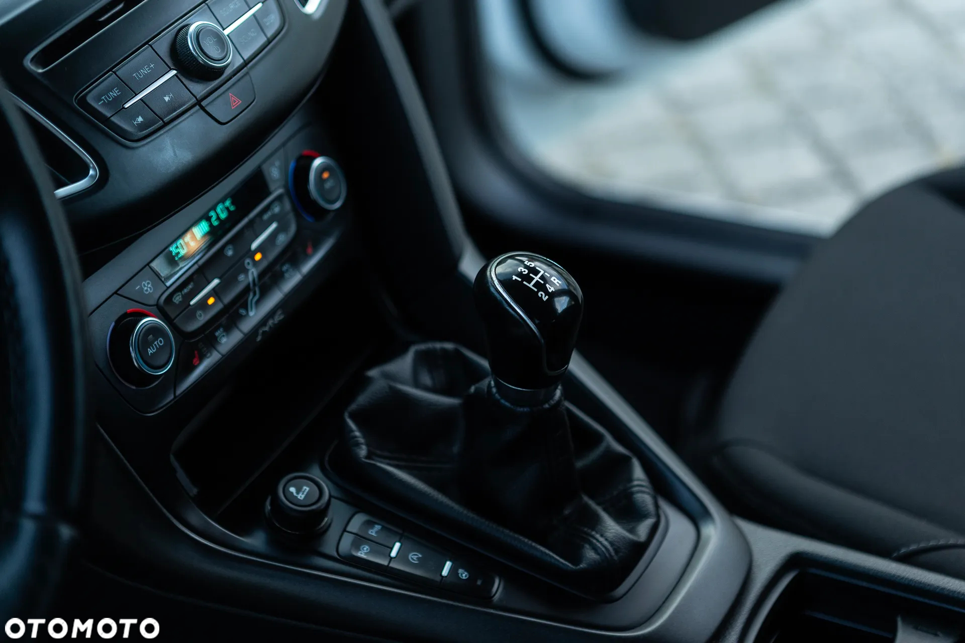 Ford Focus - 35