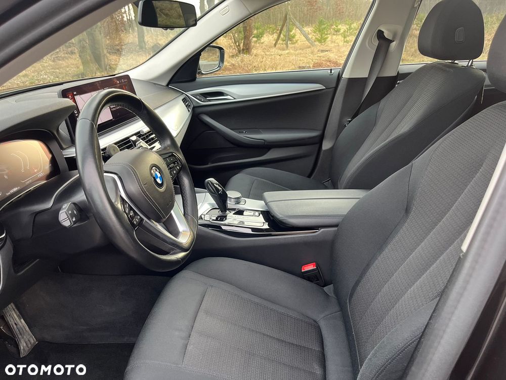 BMW Seria 5 520d Luxury Line sport - 22