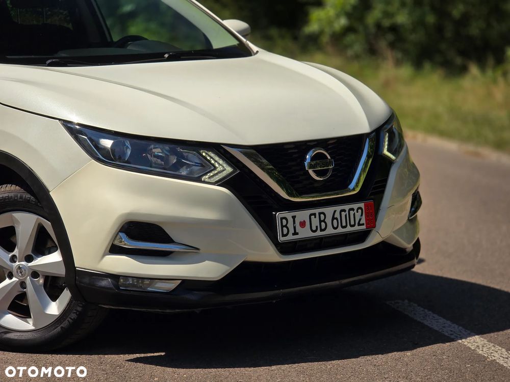 Nissan Qashqai 1.6 DCi Xtronic TEKNA - 34