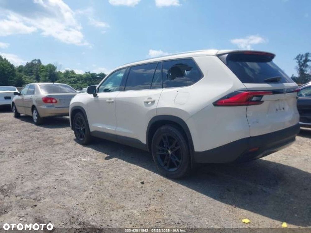 Toyota Grand Highlander - 4